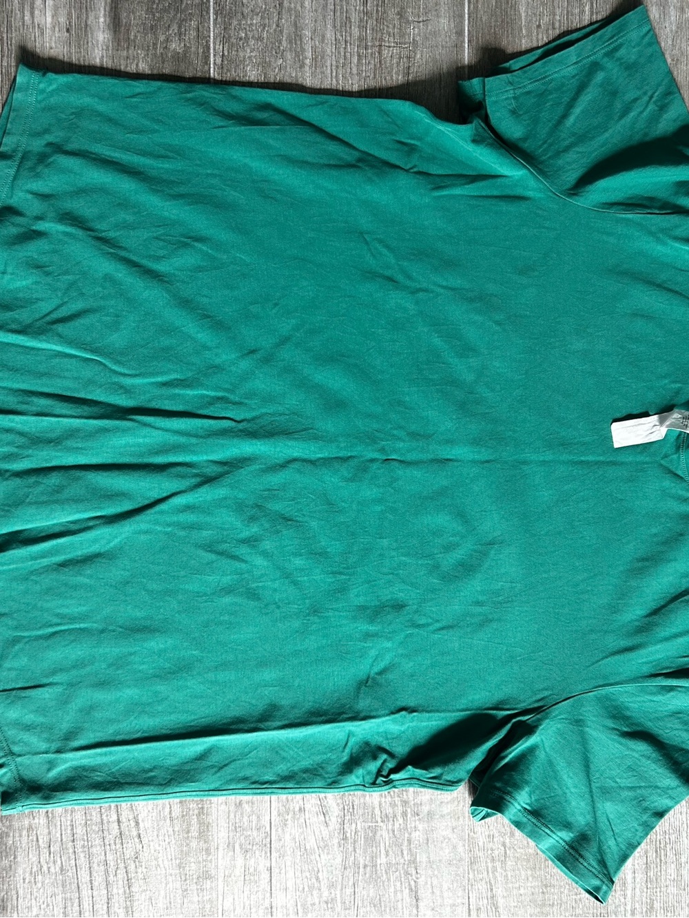 Two lululemon athletica Short Sleeve Tees in Blue and Green - Picture 3 of 8